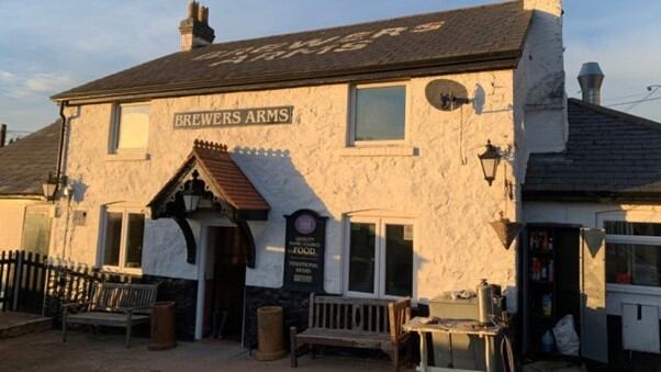 ‘Can do’ community raises £400k to save local pub