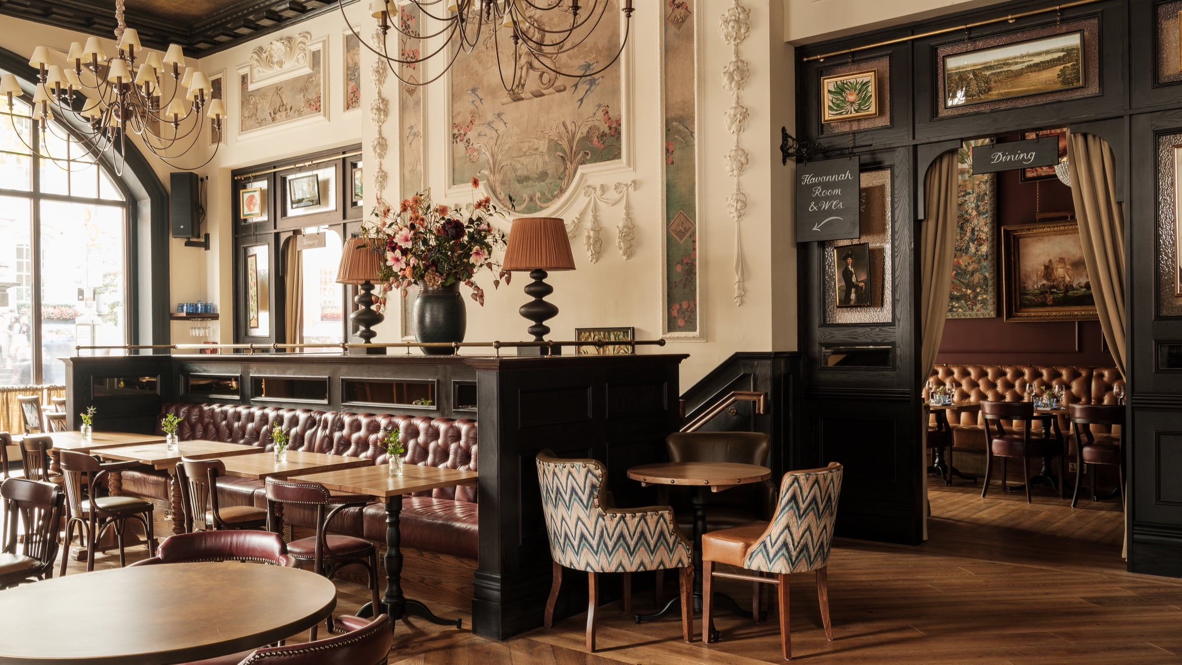 The Old Banking Hall at Three Cheers pub, the Trafalgar, in Chelsea