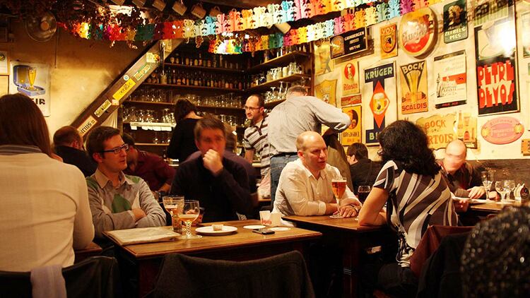 Community pubs are 'stronger than ever', according to new research