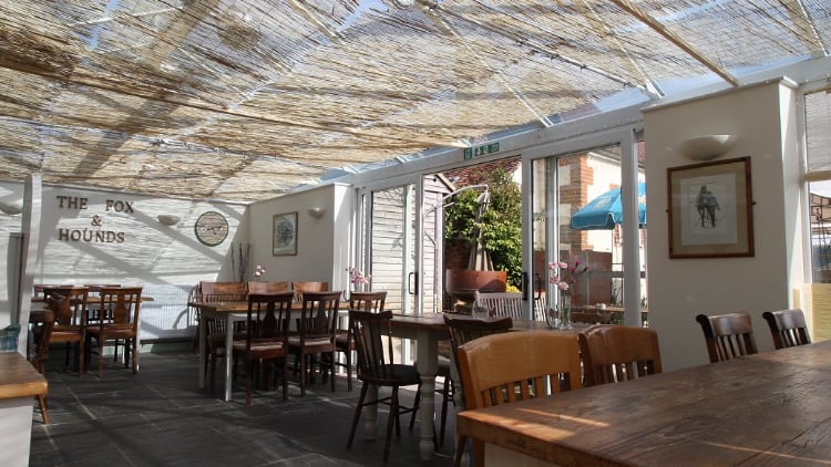 No-help-whatsoever-for-village-pub-landlord.jpg
