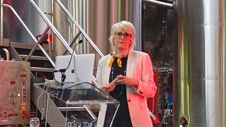 Mayor's actions applauded by pub campaigner