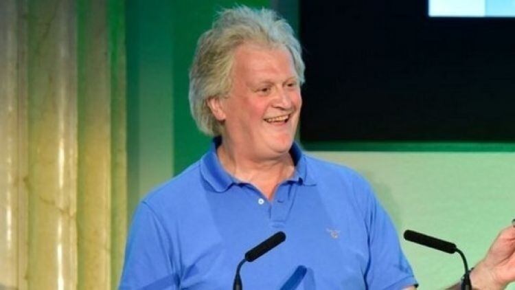 JD Wetherspoon ‘cannot commit to paying staff’ while pubs are shut