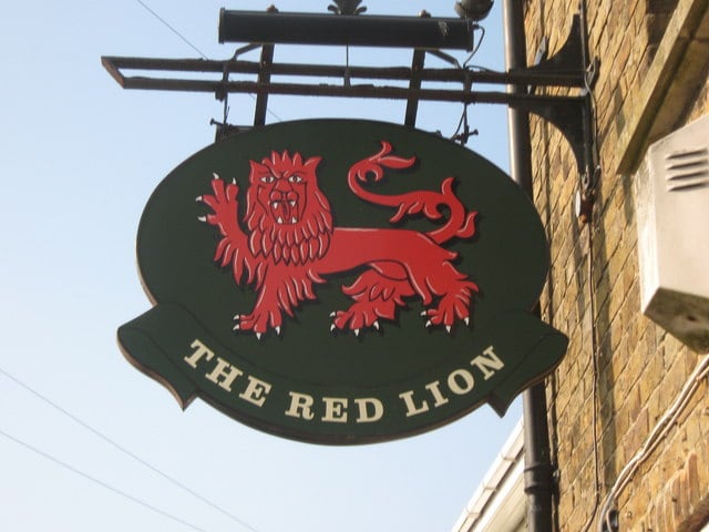 Red-Lion-pub-sign.jpg
