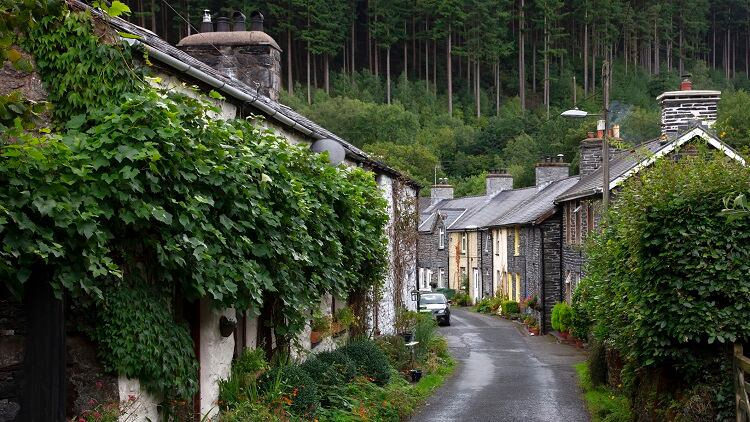Grants of up to £25k available for Welsh pubs