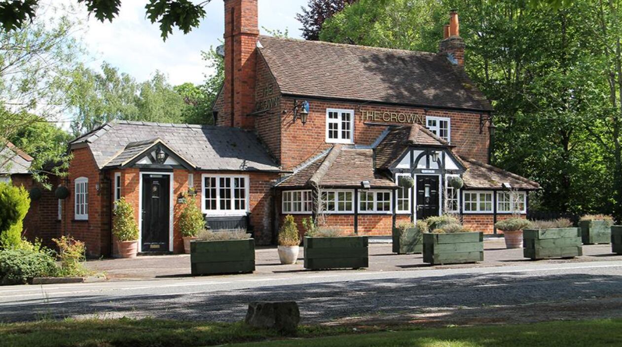 Top 50 closure: The Crown at Burchetts Green shuts