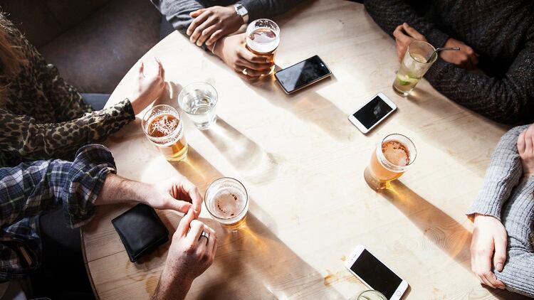 Pubs opt to continue 'relaxed' table service