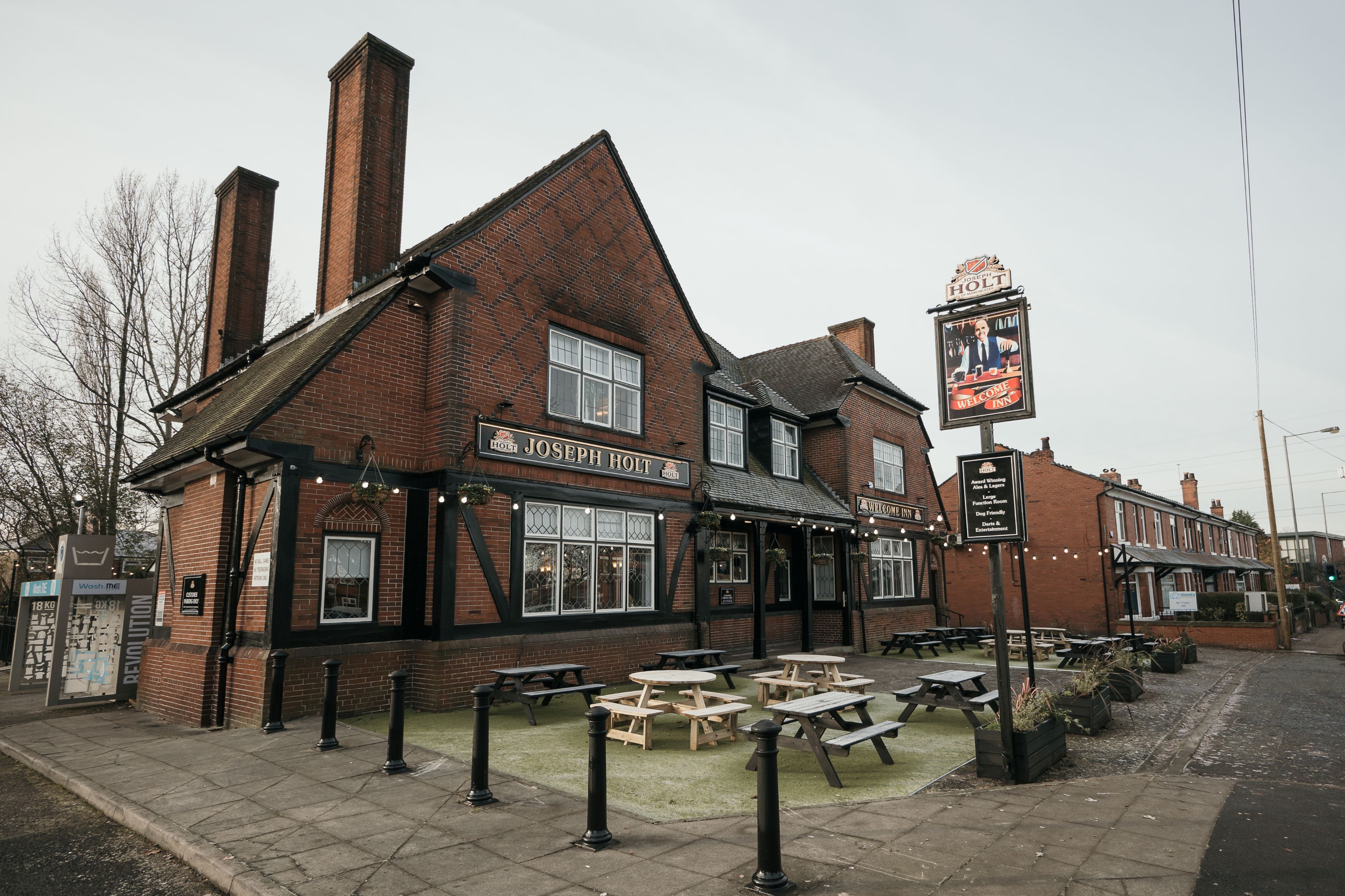 Wave of refurbs at Joseph Holt pubs to end 2024