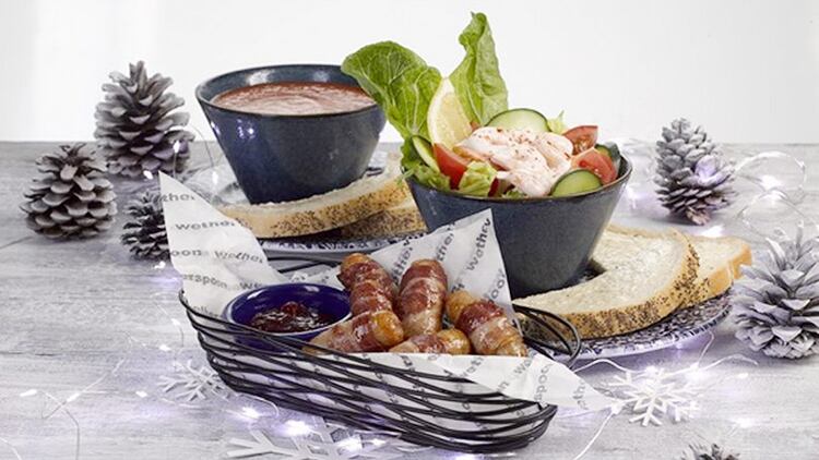 JD-Wetherspoon-s-Christmas-menu-includes-an-array-of-festive-food.jpg