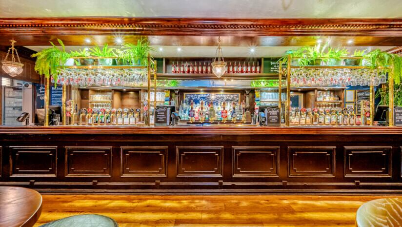 Globe_London_Ec2_Remodel_Photography-3700_-_Globe-83-optimized.jpg