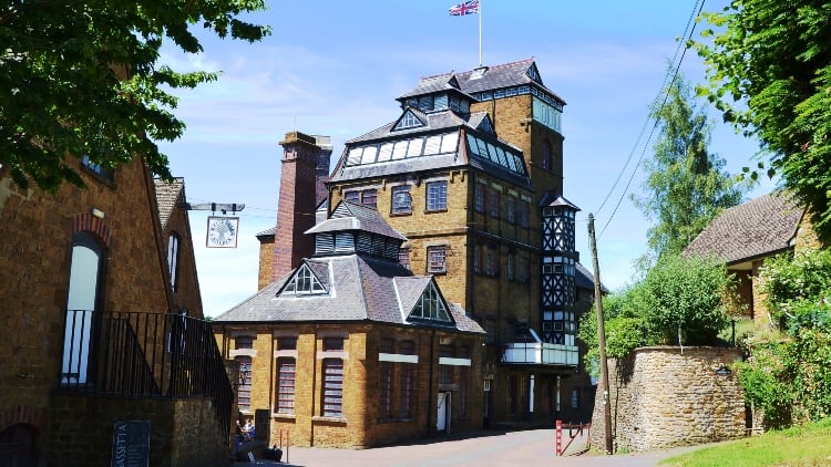 Hook-norton-brewery-main-image-1.jpg