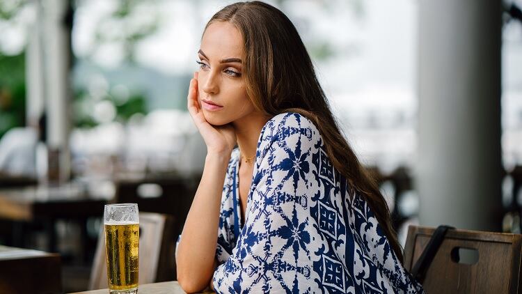 Three-quarters-of-Brits-happy-to-eat-out-alone.jpg