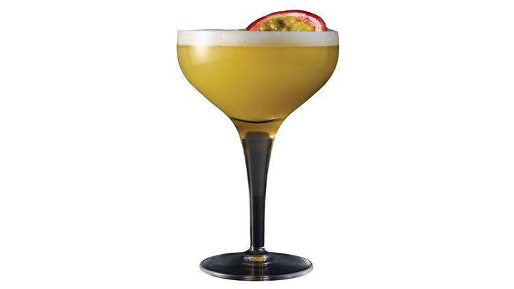 Serving-a-Pornstar-Martini-in-pubs.jpg