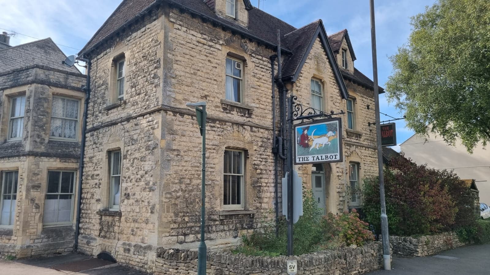 Property round-up: Talbot Inn in Cirencester to reopen