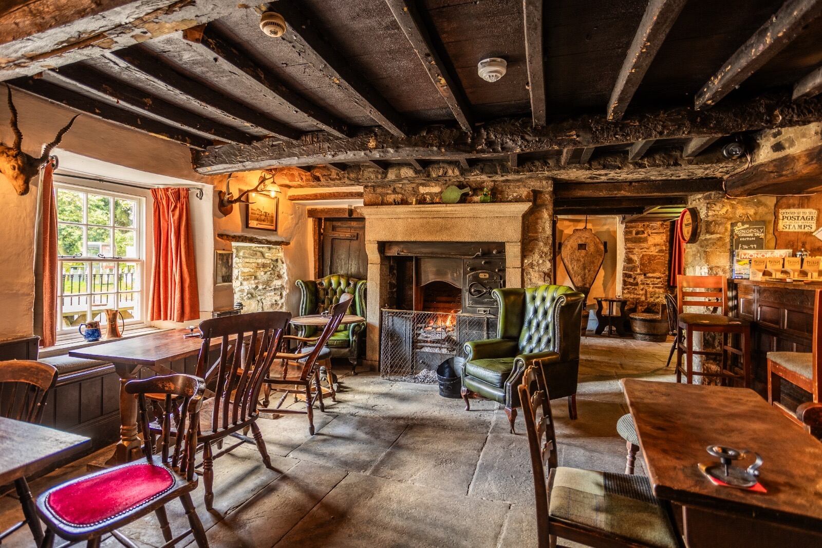 Green-Dragon-bar-interior.jpg