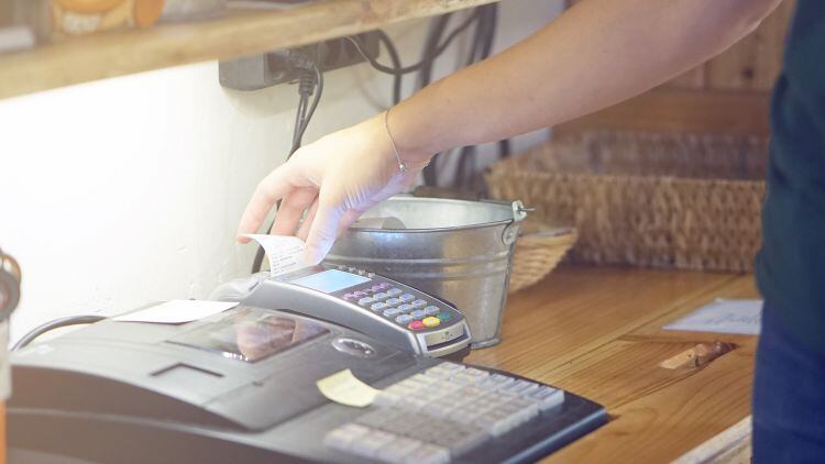 Drinks sales show 'fragility' of year-on-year growth