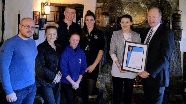 Cornish pub handed award after sheltering stranded motorists