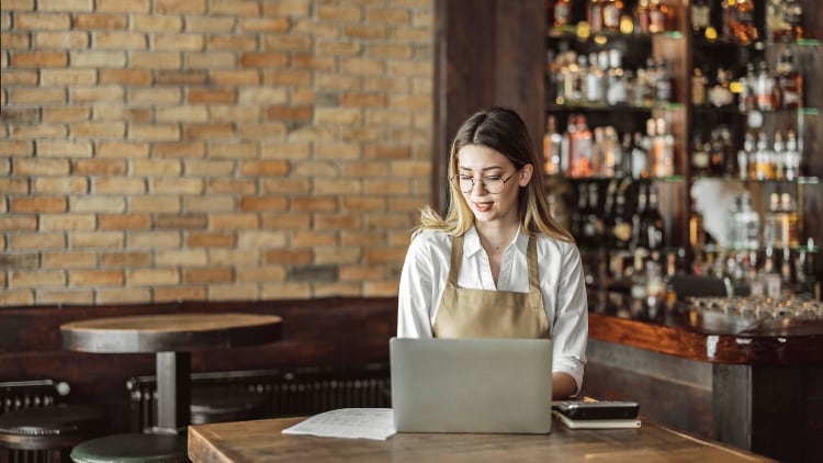 Pubs urged to strike energy deals while costs are low
