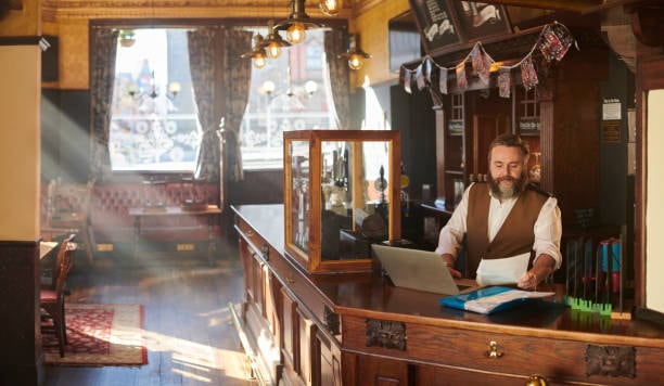Managed pubs, bars and restaurants rolling 12-month sales down 4.5%