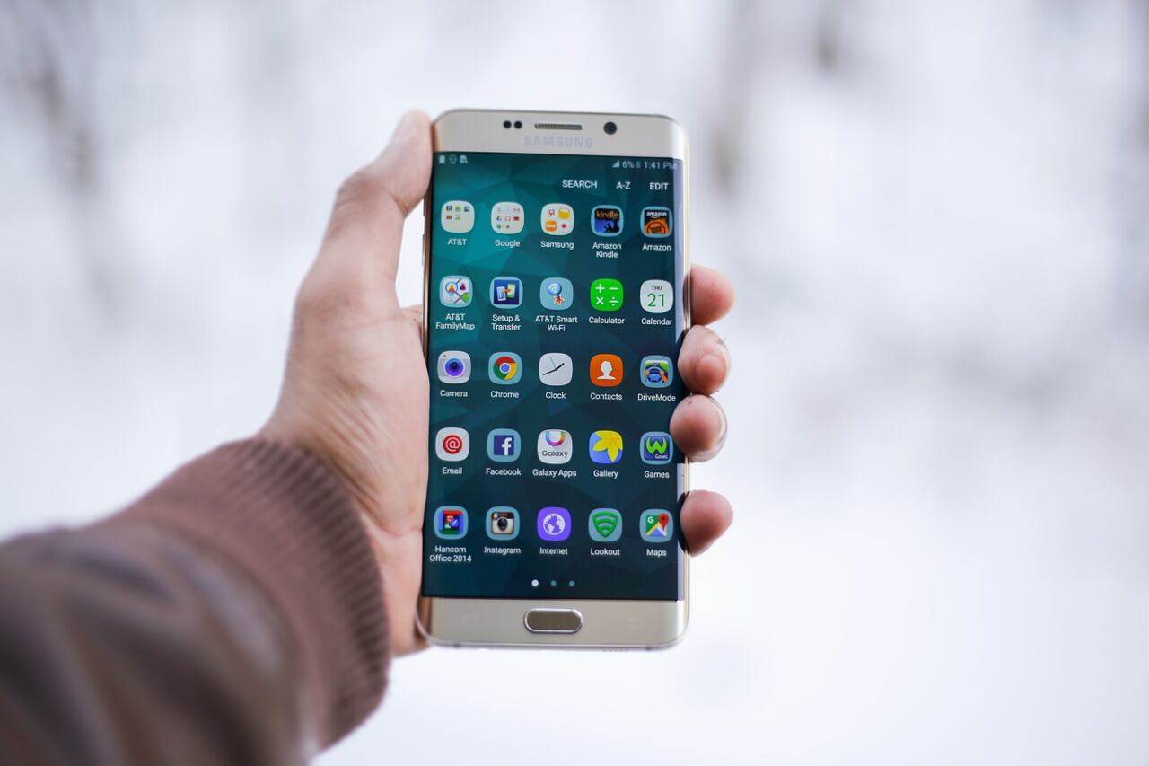 smartphone-1283938_1280.jpg