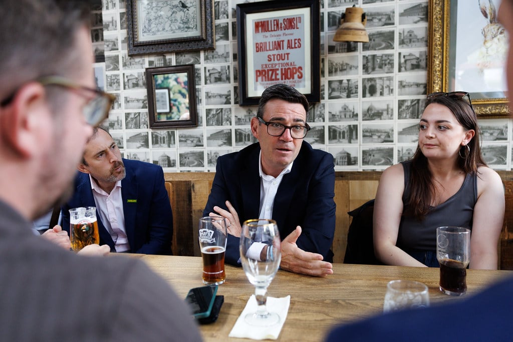 Prime Minister Andy Burnham and Chancellor of the Exchequer John Healey visit the Hare pub in Harlow as the government announces a 20 percent cut in business rates for pubs, clubs and live music venues.