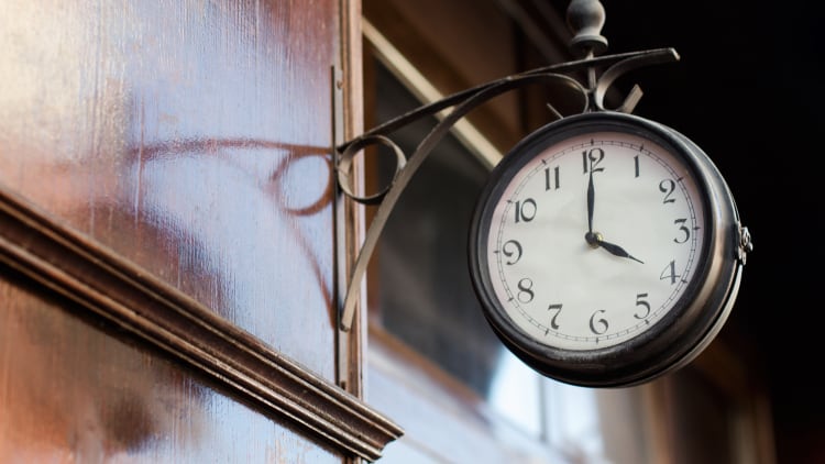 Legal Q&A: British summer time and duty manager displays name 