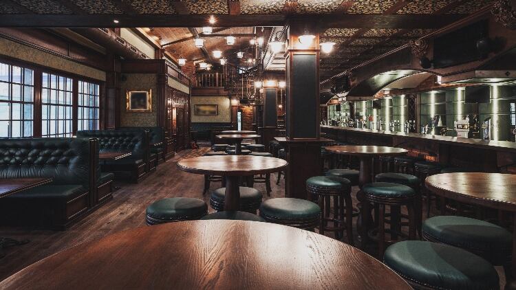Do-pubs-need-to-have-coronavirus-restrictions-in-place-for-summer-2021.jpg