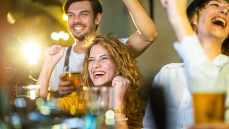Pubs celebrate Lionesses' win