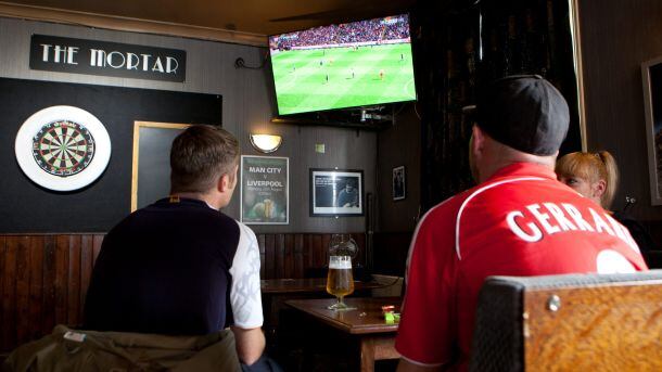 Sky-Sports-in-pub.jpg