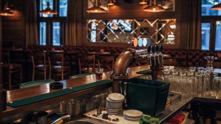 Wait for Gov support 'heart-breaking' for pubs