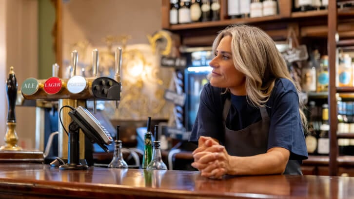 Firms urged to stay positive despite fall in confidence