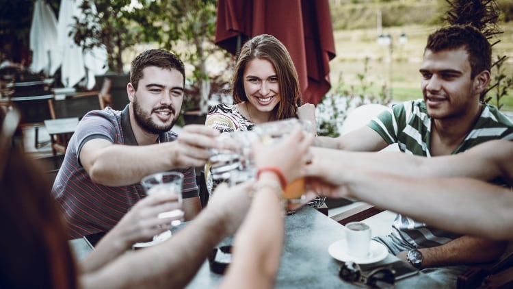 Hot weather increases drinks sales by 7%