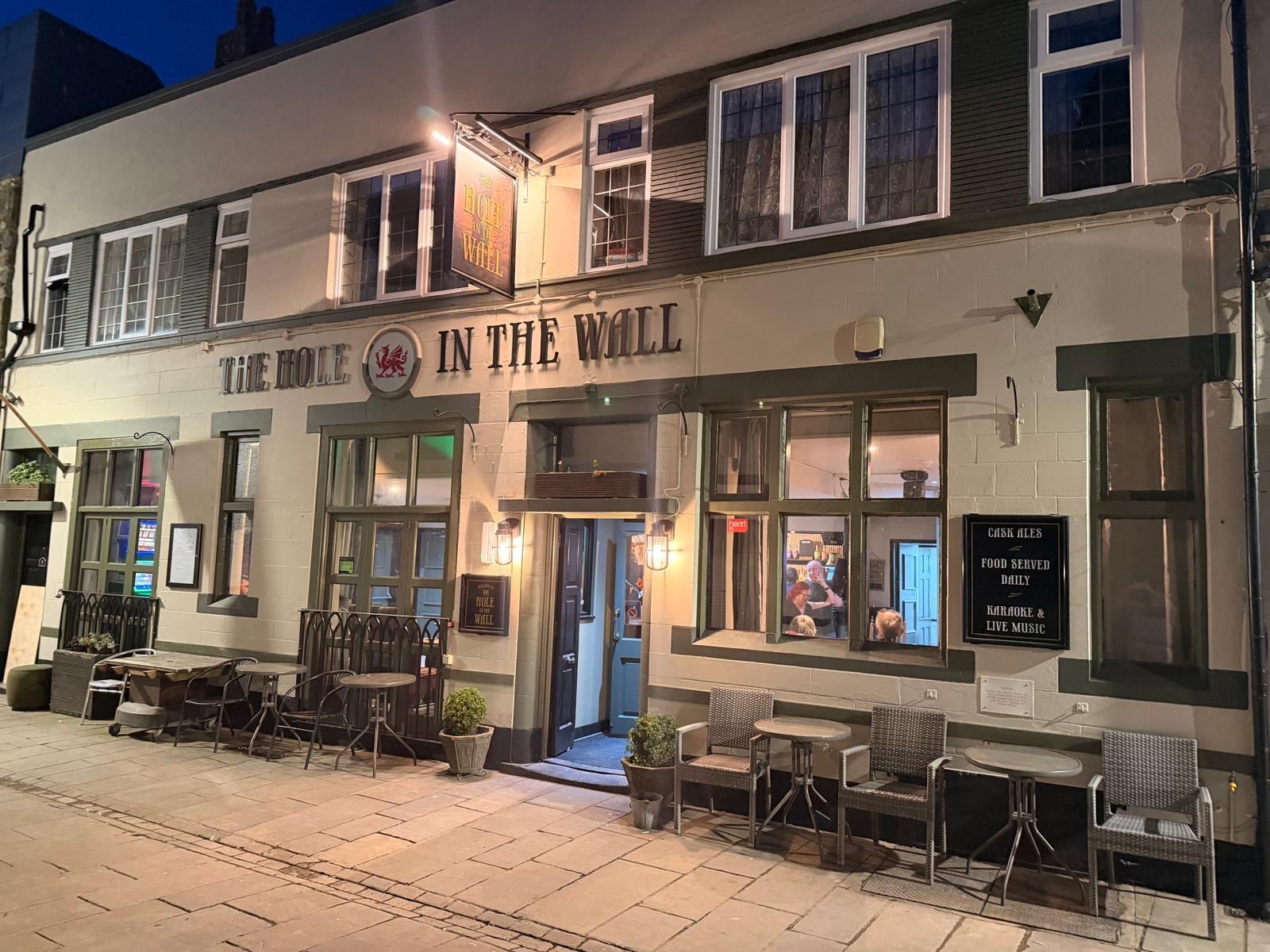 Property: Hole in the Wall in Caernarfon reopens