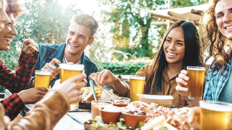 CGA-data-shows-pub-drinks-sales-up-7-in-year-to-June-2023.jpg