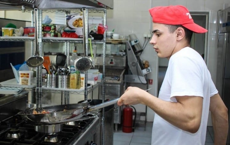 Is your young chef the best? 