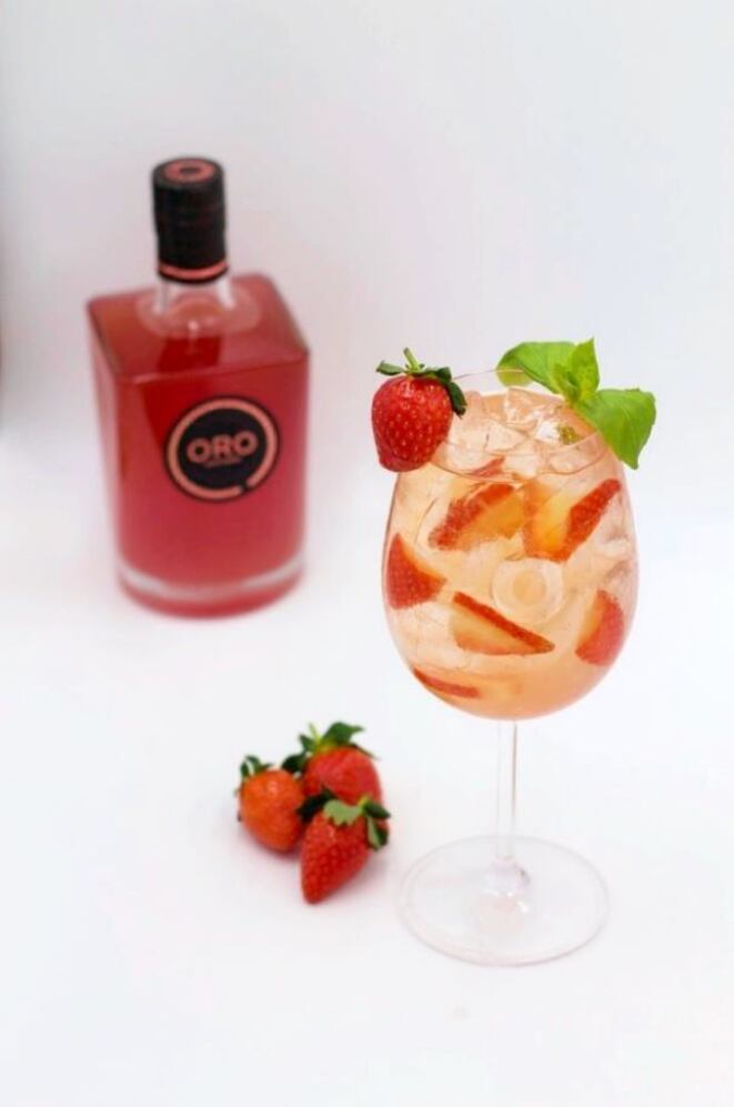 Oro-strawberry-gin.png