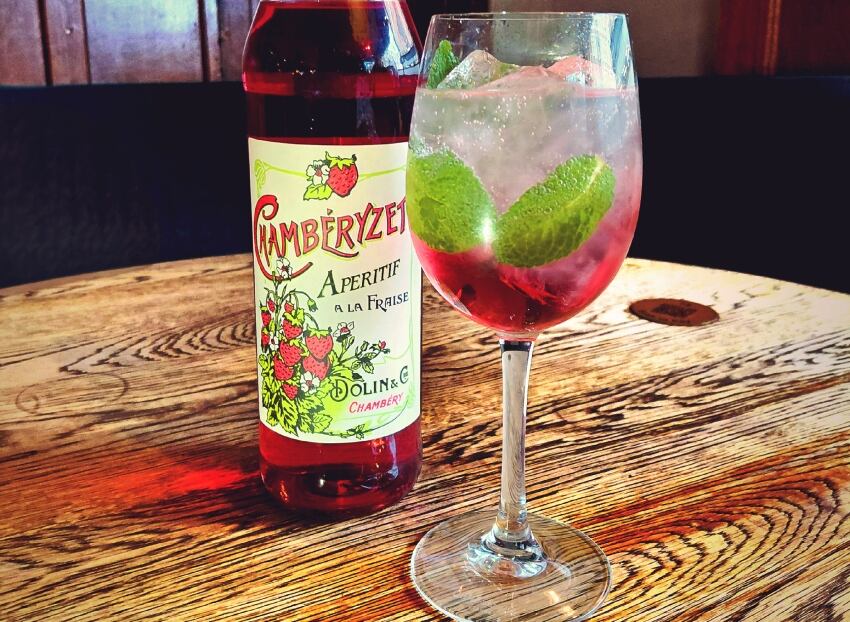 Drinks Masterclass: How to make a Strawberry Hugo cocktail with Mangrove Global