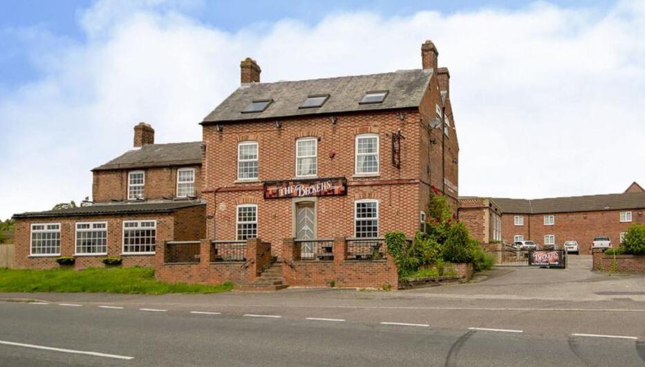 Property: 19th century Lincolnshire pub on market