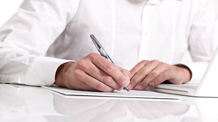 Petition to pay JDW staff double on bank holidays reaches 50k signatures