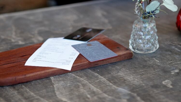 Delay of tips legislation ‘cost waiting staff £10k’