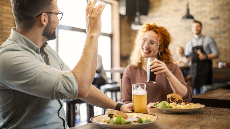 Pubs-and-bars-score-high-on-food-hygiene-standards.jpg