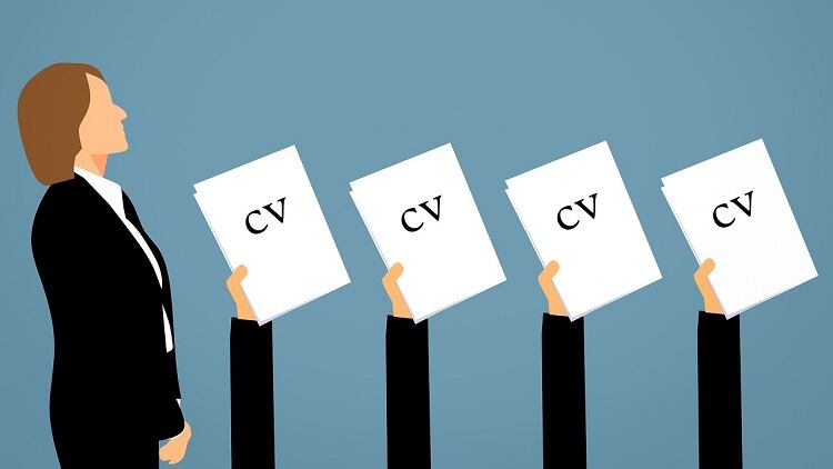 How-to-avoid-unconscious-bias-when-hiring-pub-staff.jpg