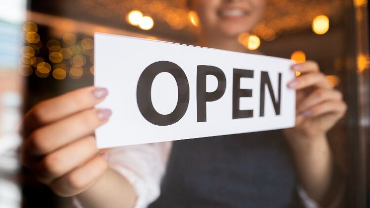 JDW to reopen further 44 pubs in England