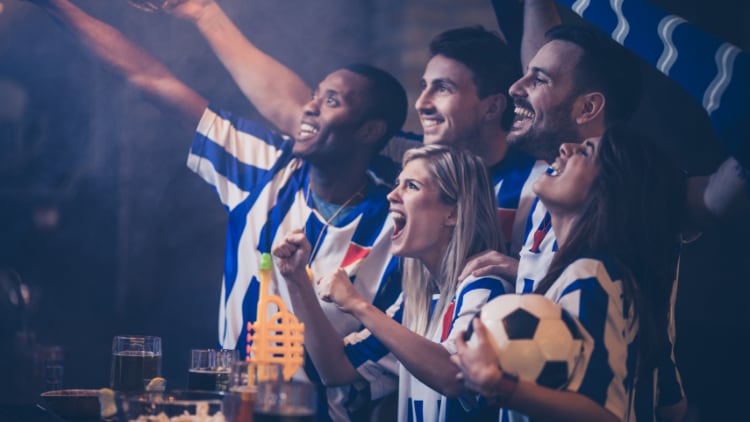 Pubs-sell-28.5m-pints-as-England-lose-to-France-in-World-Cup.jpg
