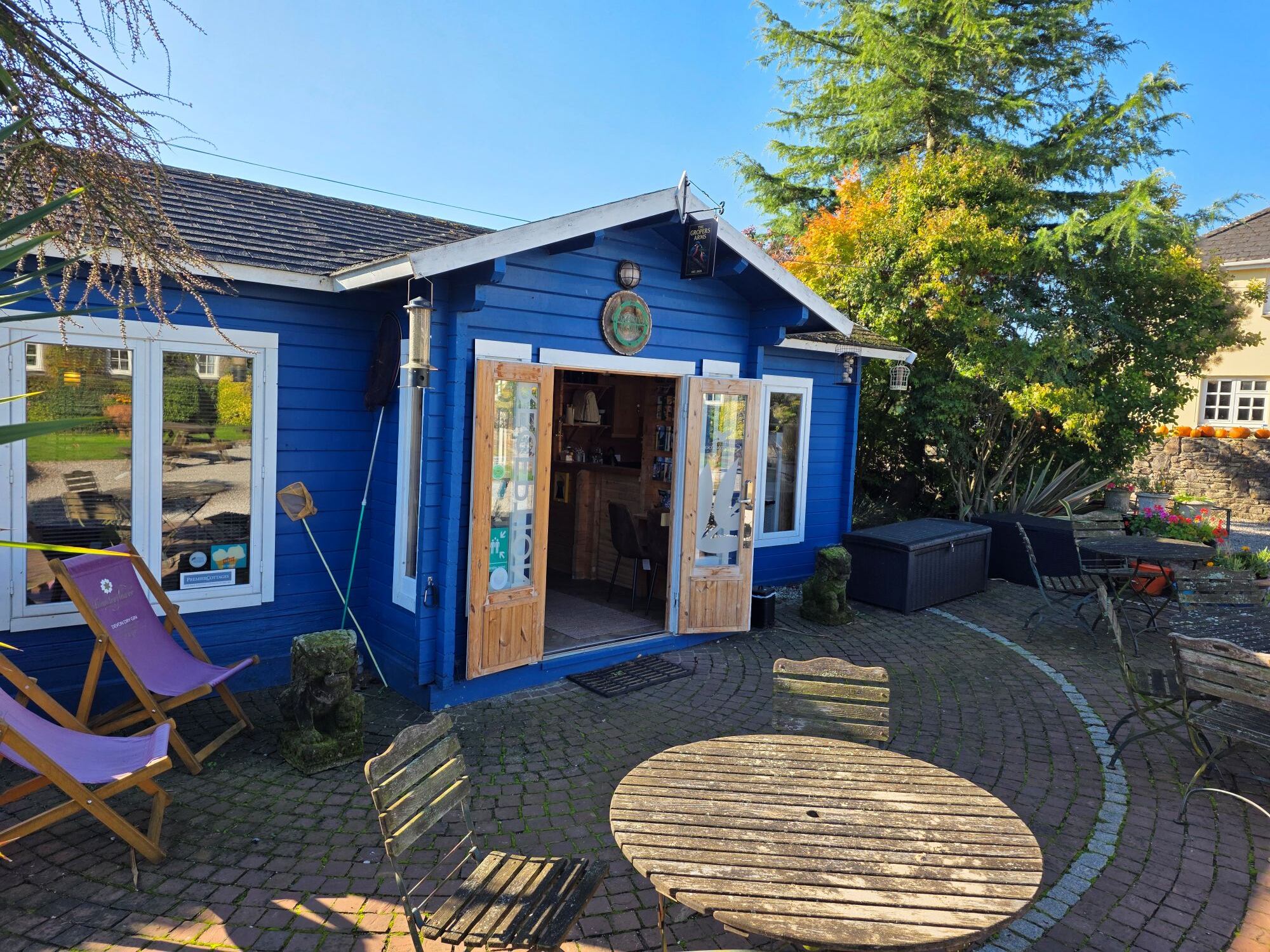 Property round-up: Devon’s smallest pub opens at Compton Pool