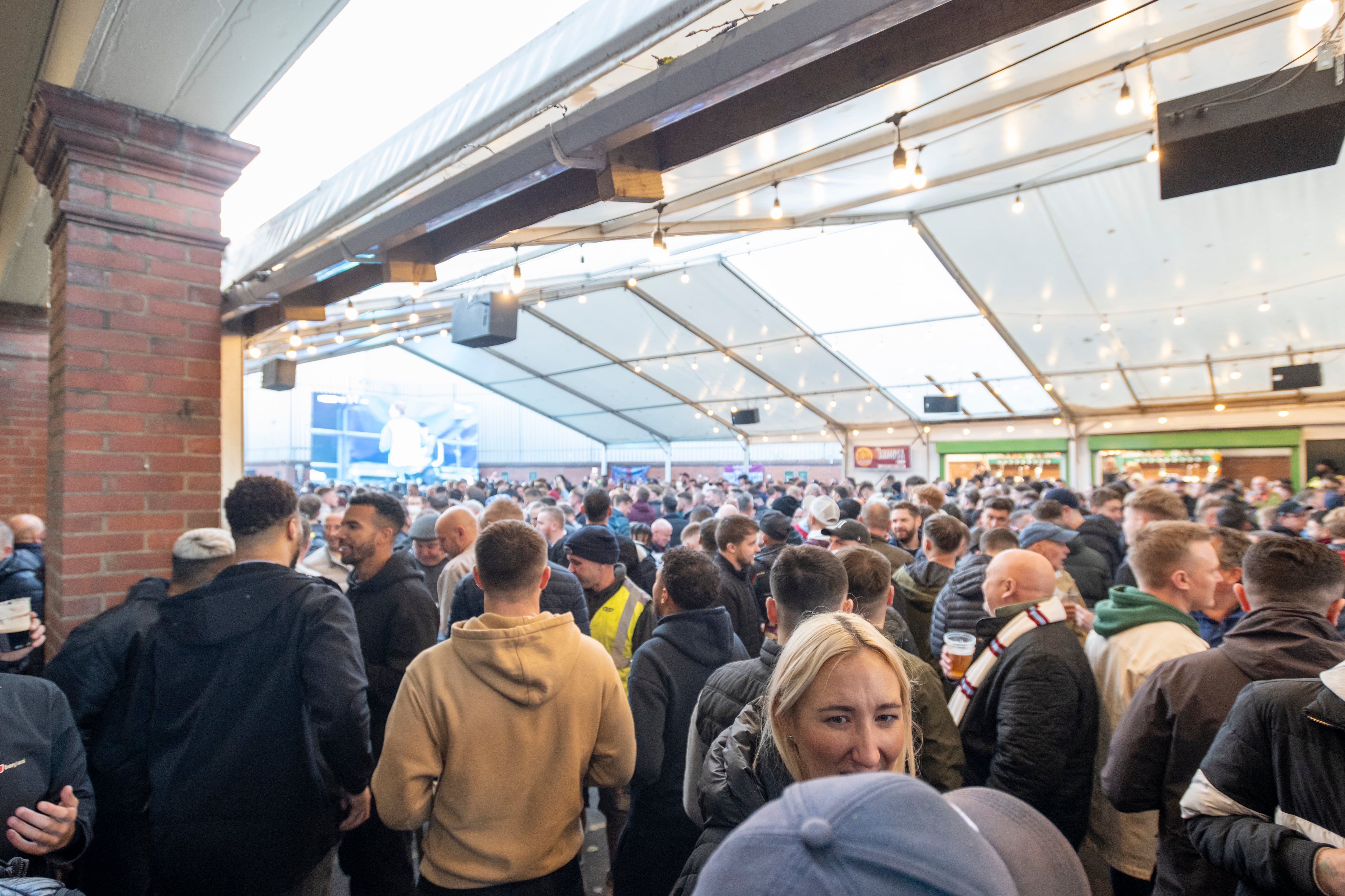 Packed garden at the Witton Arms, Aston, Birmingham