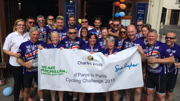 Charles.Wells.cycling.team.arrival.in.Paris