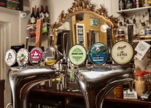 Drinks-at-The-Railway-Cheltenham-draughts-beer-ale