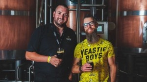 L.R.Rob.Orton.Brewing.and.Bottling.Manager.St.Austell.Brewery.with.James.Kemp.UK.Head.Brewer.Yeastie.Boys.in.the.Small.Batch.Brewery