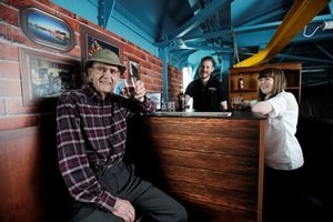 Ex-shipyard worker Alex Ward, barman Scott McLeod, and Jill Inglis, PR manager at Whyte and Mackay at Titan Crane pub