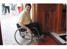 £3,000 pub compensation for disabled woman